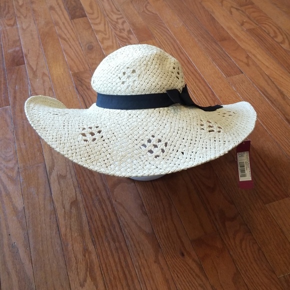 Merona Accessories - Merona Floppy Sun Hat with Bow NWT